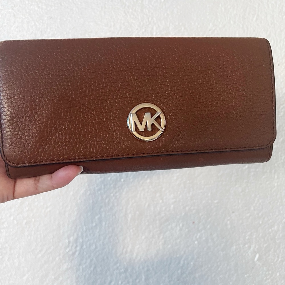 EUC Michael Kors Flap Wallet